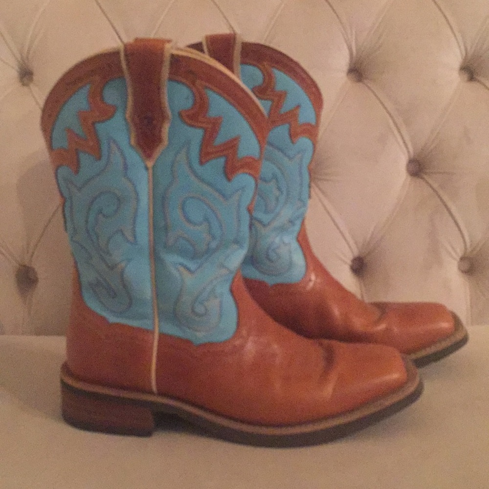 Ariat boots camel and turquoise 8